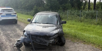 В Смоленском округе на трассе М-1 Lada влетела в дорожное ограждение - Смоленская газета