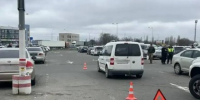 В Симферополе осудили водителя, сбившего ребёнка на парковке одного из торговых центров - Вести Крым