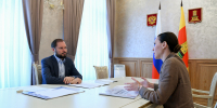 17.07.2026 | Масштабирование выездов медиков в округа, проекты «Лето в Твери» и «Кинопедагогика»: Виталий Королев и Алёна Аршинова обсудили реализацию новых инициатив в регионе - Правительство области