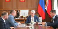 Губернатор провел рабочую встречу с Вячеславом Калининым - Правительство Воронежской области