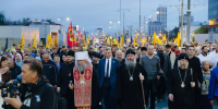 Леонид Слуцкий принял участие в крестном ходе в Екатеринбурге - ЛДПР
