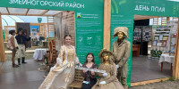 Ученики агротехнических классов школ столицы Алтайского края посетили Всероссийский день поля - Администрация Алтайского края