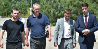Министр спорта Краснодарского края Дмитрий Новах с рабочим визитом посетил Славянский район. - Газета Заря Кубани