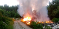 Несанкционированная свалка полночи полыхала в Карелии - Gubdaily.Ru