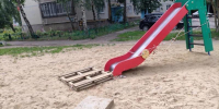 Дети скатываются в люк: что происходит у дома на Московском проспекте в Воронеже? - Bloknot-Voronezh.Ru
