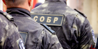 В Марий Эл при силовой поддержке СОБР «Берсерк» Росгвардии задержана молодая пара, подозреваемая в сбыте мефедрона, гашиша и марок с ЛСД (видео) - Росгвардия
