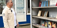 Депутат Каплан Панеш и однопартийцы посетили книжный рынок в Чистяковской роще - Новая Газета Кубани