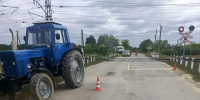 Поезд столкнулся с тракторной тележкой на переезде в Чучковском округе - RyazPressa.Ru