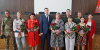 Ордена Мужества передали семьям погибших участников СВО в Бузулуке - Комсомольская Правда
