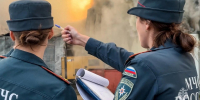 Крупный пожар на складе в Южно-Сахалинске пресс-служба ГУ МЧС России по Сахалинской области - SakhalinMedia.Ru