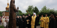 В Колывани освятили памятник святой Ксении Петербургской - Gorsite.Ru
