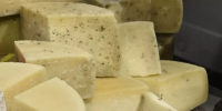 Санкционные деликатесы из Европы изъяли в одном из магазинов Краснодара: продукты уничтожены - Кубанские Новости