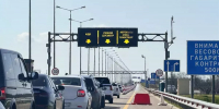 Час в ожидании проезда: пробки появились у Крымского моста - Кубанские Новости