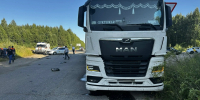 Водитель Skoda Octavia госпитализирован после столкновения с грузовиком в Ухте - ИА Комиинформ