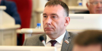 Олег Черненко: "Если власти не могут обеспечить северян дровами, пусть не мешают людям спасаться от холода самостоятельно!" - Справедливая Россия