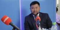 Айсен Николаев поблагодарил Евгения Григорьева за работу в Якутске - Комсомольская Правда