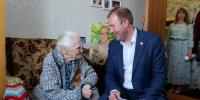 Глава Кемерова поздравил труженицу тыла со 100-летием - Horosho.info