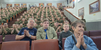 Сотрудники и студенты УрГПУ выступили с праздничным концертом в 32 военном городке - УрГПУ