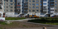 В Воркуте приступили к асфальтированию дворовых территорий. - Муниципальный округ Воркута