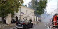 Пожарные ликвидировали открытое горение у усадьбы Нарышкиных в центре Москвы - M24.Ru