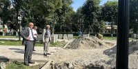 Единороссы Ингушетии проверили ход реконструкции Аллеи Победы в Назрани - Сердало