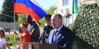 Благочинный храмов Нарышкинско-Знаменского округа освятил мемориал - Орловская и Ливенская епархия