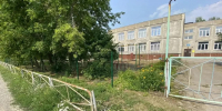 Прокуратура добилась нового ограждения для школы под Новосибирском - Сиб.фм