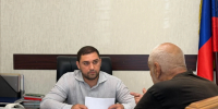 Казбек Мутаев провел прием граждан в Махачкале - РИА Дагестан
