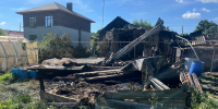 Сегодня в Кузнецке крупный пожар охватил жилой дом и надворные постройки - Stolica58.Ru