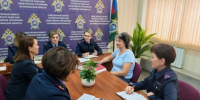 В следственном управлении СК России по Мурманской области состоялось заседание Женского совета с участием ветерана следственных органов - Следственный комитет