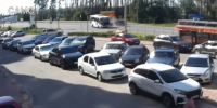 В Воронеже автобус протаранил легковую машину: видео - РИА Воронеж