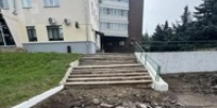 В Великих Луках приступили к ремонту дорожного покрытия на набережной Лейтенанта Шмидта - Luki.Ru