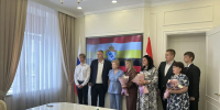 Александр Хинштейн наградил победителей «Диктанта Победы» и конкурса музеев - РИА Курск