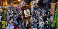 Леонид Слуцкий принял участие в царском крестном ходе в Екатеринбурге - ЛДПР