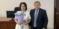 Дамир Ишкинеев вручил награды героям-пожарным и волонтеру Нурлата - Нурлат-⁠информ