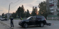 В Серове внедорожник сбил двух 16-летних подростков на мотоцикле - КП Екатеринбург