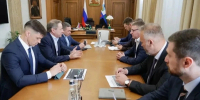 Александр Шуваев провёл рабочую встречу с представителями Сбербанка - Сетевое издание Победа 31