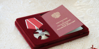 В Дагестане передали государственную награду родным погибшего росгвардейца - Росгвардия