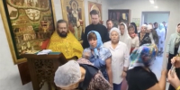В Чебоксарах мощам Николая Чудотворца поклонились пациенты онкодиспансера и госпиталя ветеранов - Чебоксарско-Чувашская Епархия