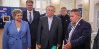 Александр Беглов посетил выставки достижений Красногвардейского и Калининского районов - Metro Петербург