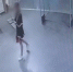 Девушка украла из ТЦ в Подмосковье вещи и 12 "киндеров" на 21 тысячу рублей - M24.Ru
