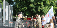 Ветераны специальной военной операции возложили цветы к мемориалу / фото Марины Любченко. - Газета Авангард