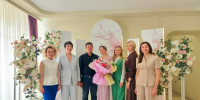 В Магадане поздравили семью Кокшаровых с рождением одиннадцатого - Департамент административных органов
