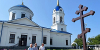 Установили новый крест у добрянского храма - Газета Зори ПЛЮС