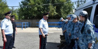 Генерал Кравченко проверил кавалерию и кинологов в Волгограде - Газета Городские вести