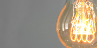 Close up of vintage glowing light bulb - РИА 7 Новостей