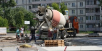 В Бийске проверили ход благоустройства первой очереди Петровского бульвара и сквера при обелиске на месте расстрела подпольной организации Петра Мерлина - Администрация г. Бийск