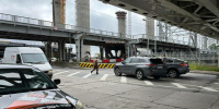 Двухъярусный стал односторонним, у моста началась дорожная нервотрёпка (фоторепортаж) - Новости Калининграда | Фото: Александр Подгорчук / «Клопс» - Klops.Ru