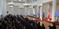 Дмитрий Миляев наградил отличившихся тульских следователей - Молодой коммунар
