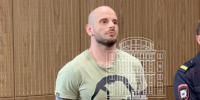 Суд арестовал на 10 суток мужчину, поднявшего подол юбки девушке в московском метро - M24.Ru